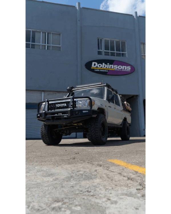 Dobinsons bullbar classic black deluxe for Toyota LC 79 - 78 - 76 - 71 - BU59-5506 - Imagen 2